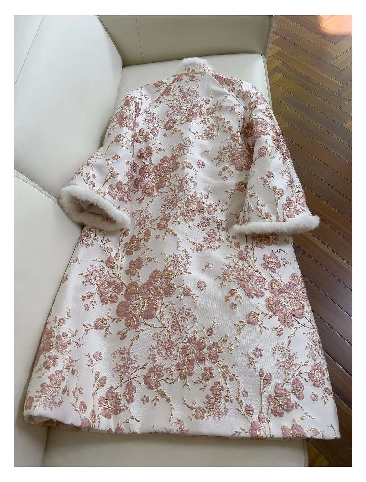 Chinese Style Autumn Winter Fashion Women's High Quality Perals Tassel Jacquard Overcoat F120