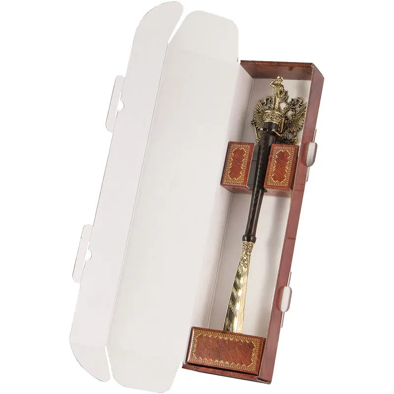 Рисунок 4 - Ложка для обуви «Полковник» (48