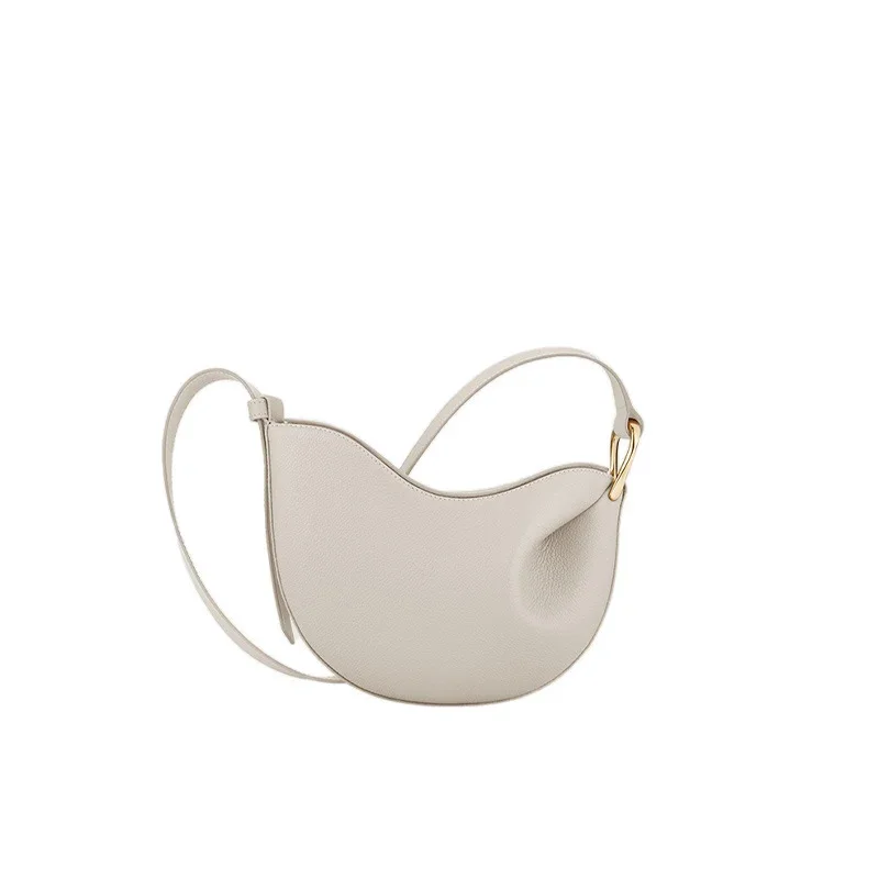 compact commuter handbag design