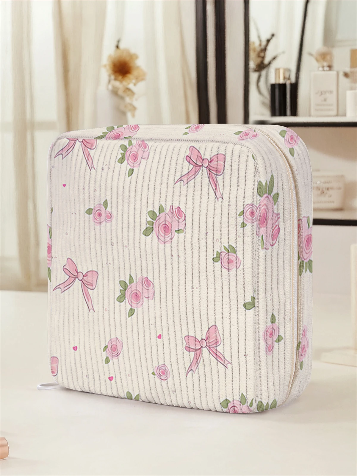 Floral pattern printed sanitary napkin storage bag, women's lightweight tissue bag, sanitary tissue bag