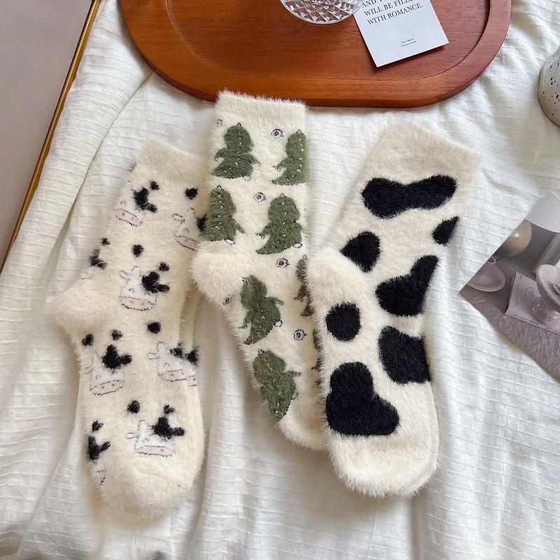 2 Pairs Cute Cow Spots Print Socks Thickened Warm Coral Fleece Socks Women's Stockings Hosiery womens socks