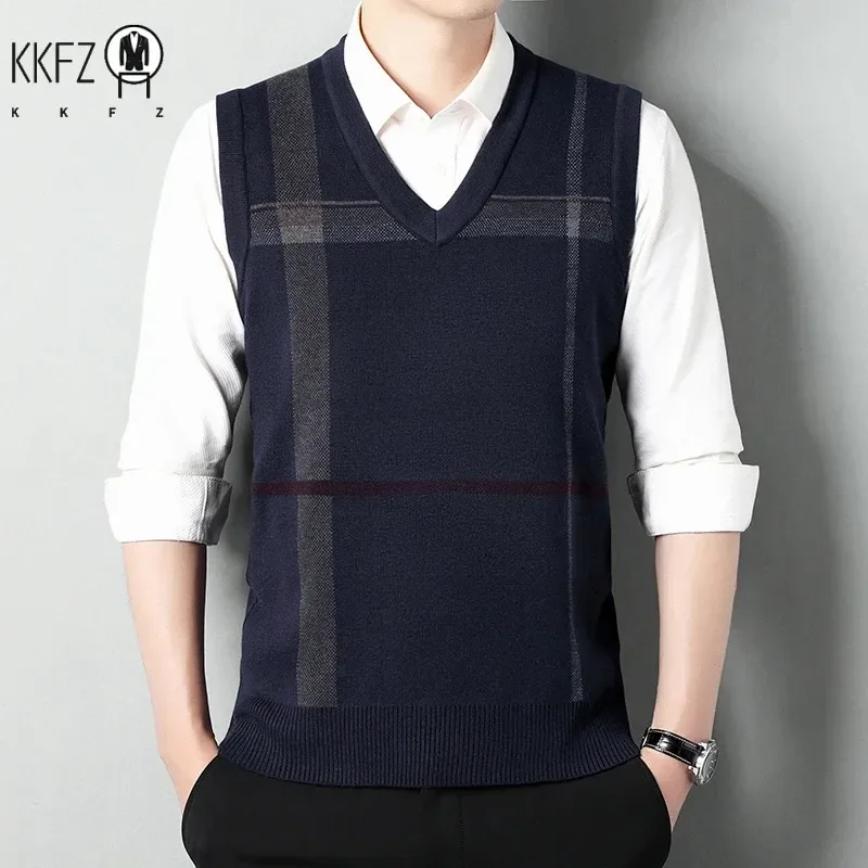 Autumn Winter New Men's Printed V-neck Knitted Vest Casual Fashion Warm Sweater Versatile Top