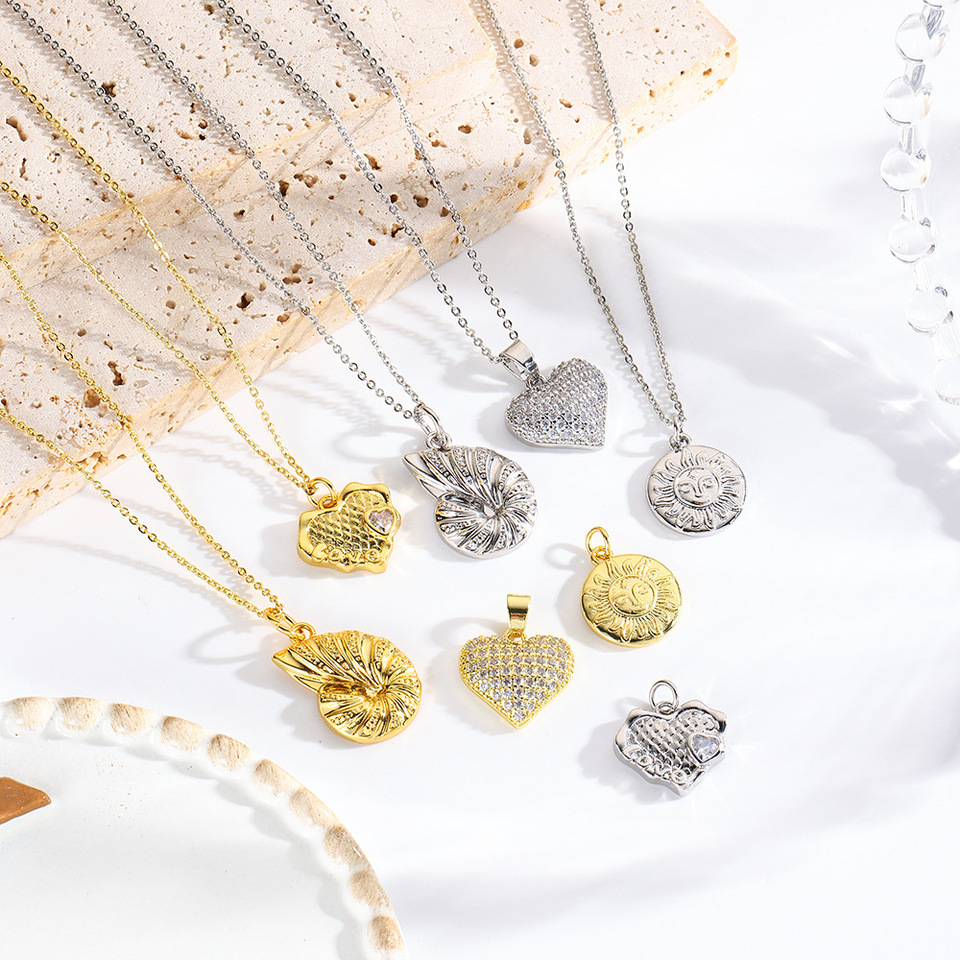 Fashion Fashion Copper Love Conch Sunflower O-shaped Necklace Pendant Exquisite Charm Ladies Gift