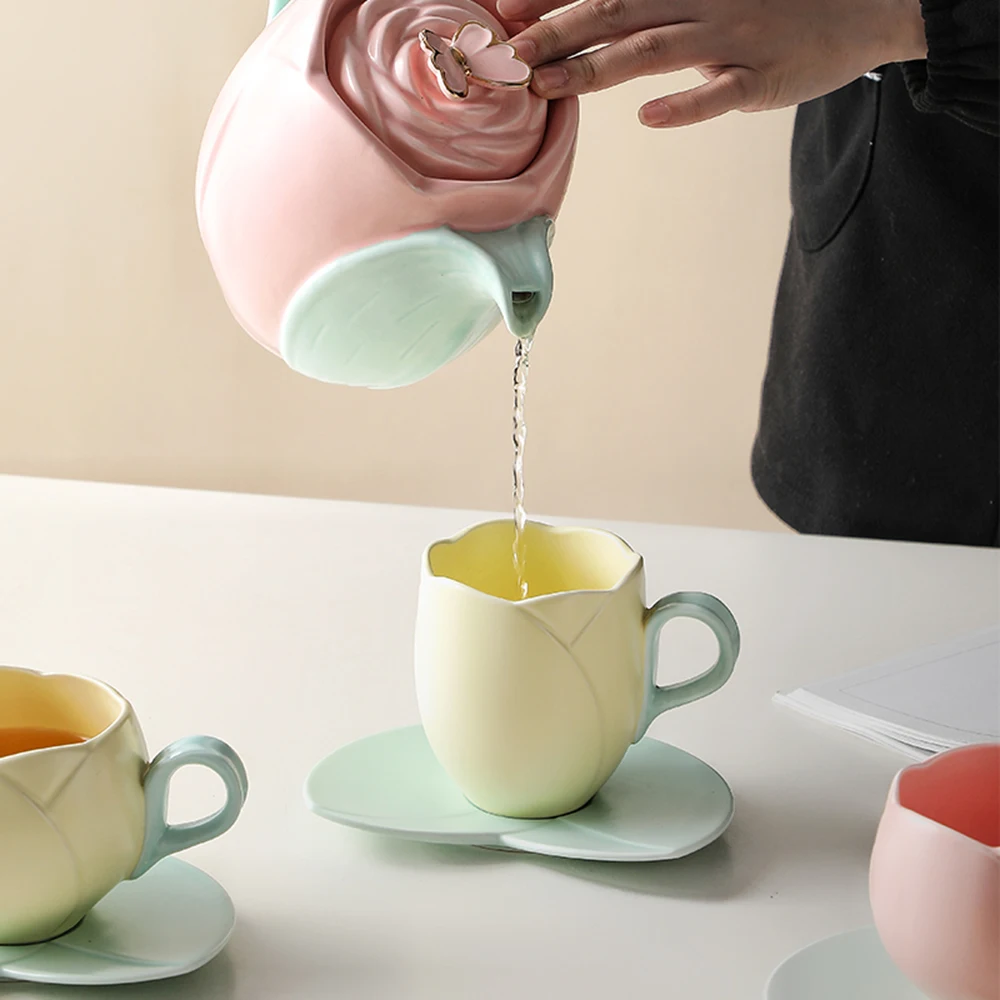 Tulip Luxury Ceramic Coffee Cup Saucer Set with Hand and Dish Milk Tea Cappuccino Tableware 280ml/320ml Birthday Couples Gifts ceramic coffee cup set
