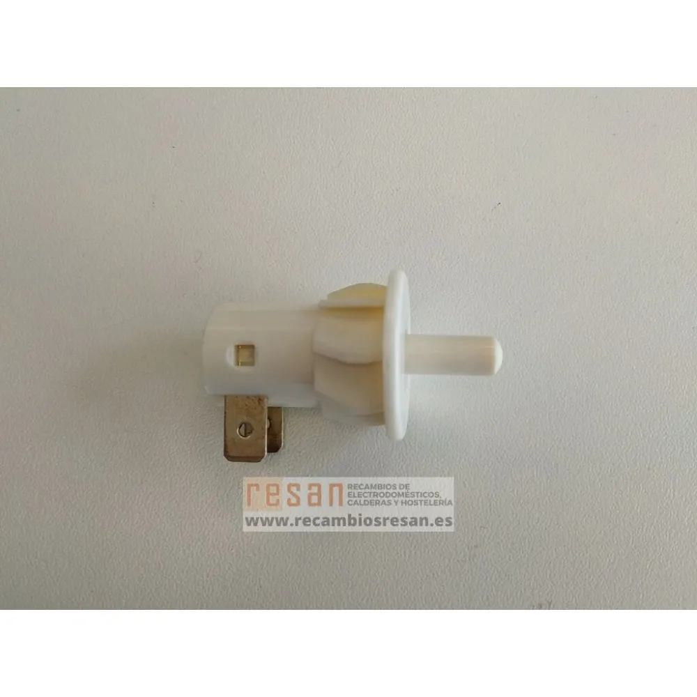 Interruttori-Pulsanti Interruttore Luce Frigo Evaporatore, Termostato, Ventola, Rele, Clixon, Compressore, Guarnizione, Guarnizione, Maniglia, Apribot