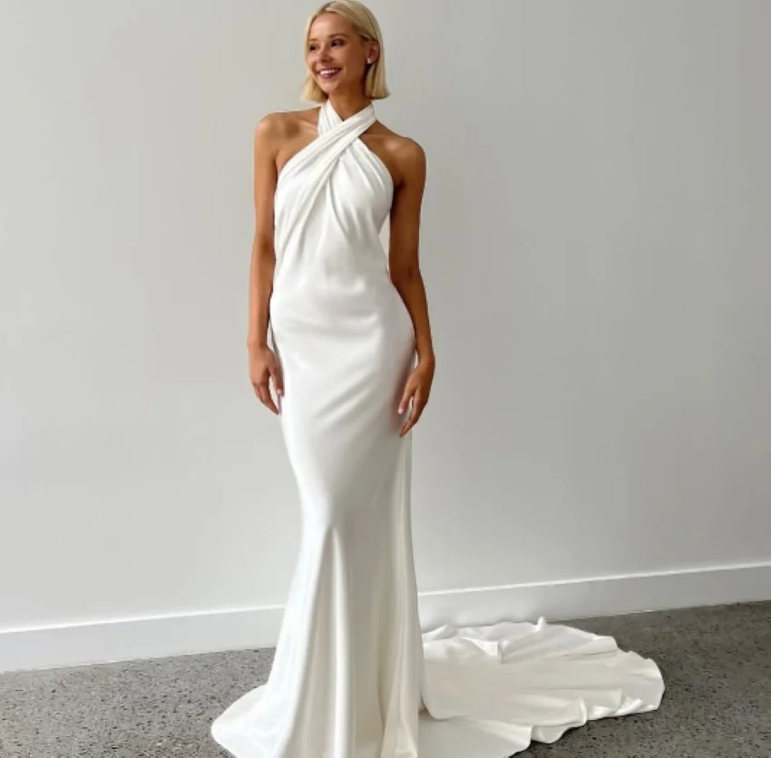 

Mermaid Sleeveless For Women Customize To Measures Stunning Robe De Mariee Bridal Gowns Halter Satin Wedding Dress Backless 2024