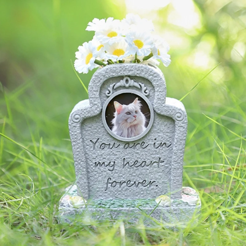 Engraved Sentence Pet Grave Stone Weatherproof Resin Memorial Grave Marker Cats Headstones for Pet Loss Garden Tributes