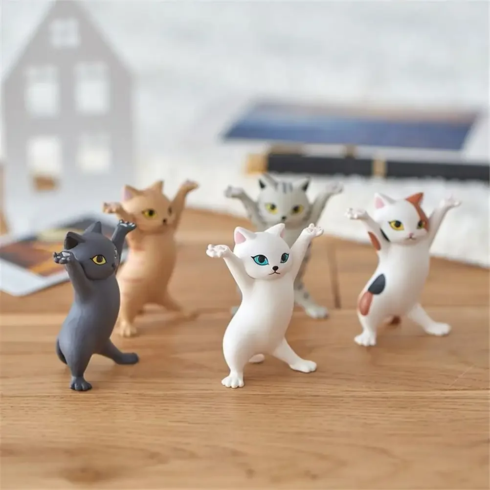 Office Supplies Set Kawaii Cats Pen Holder Funny Cat Doll Ornaments Plastic Crafts Earphone Support for Room Office Desk Home Decoration Accessories