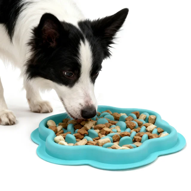 Pet cat and dog gluttony bowl dog slow food cat and dog bowl edible silicone bowl slow food mat anti-knock over neck plate 5