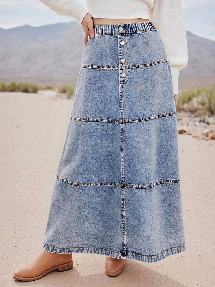 Women s High Waisted Distressed Denim Mini Skirt with Frayed Hem and Button Closure for Casual Summer Style