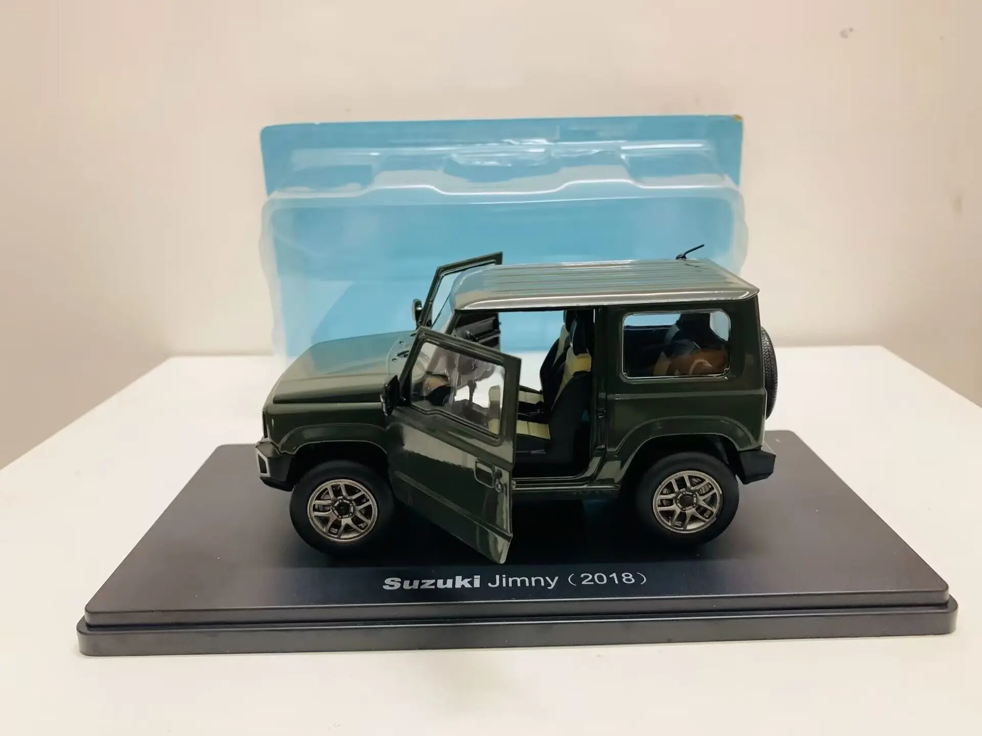 Jimny 2018 SUV 2 Open Door 1:24 Scale Die-Cast Model Car New