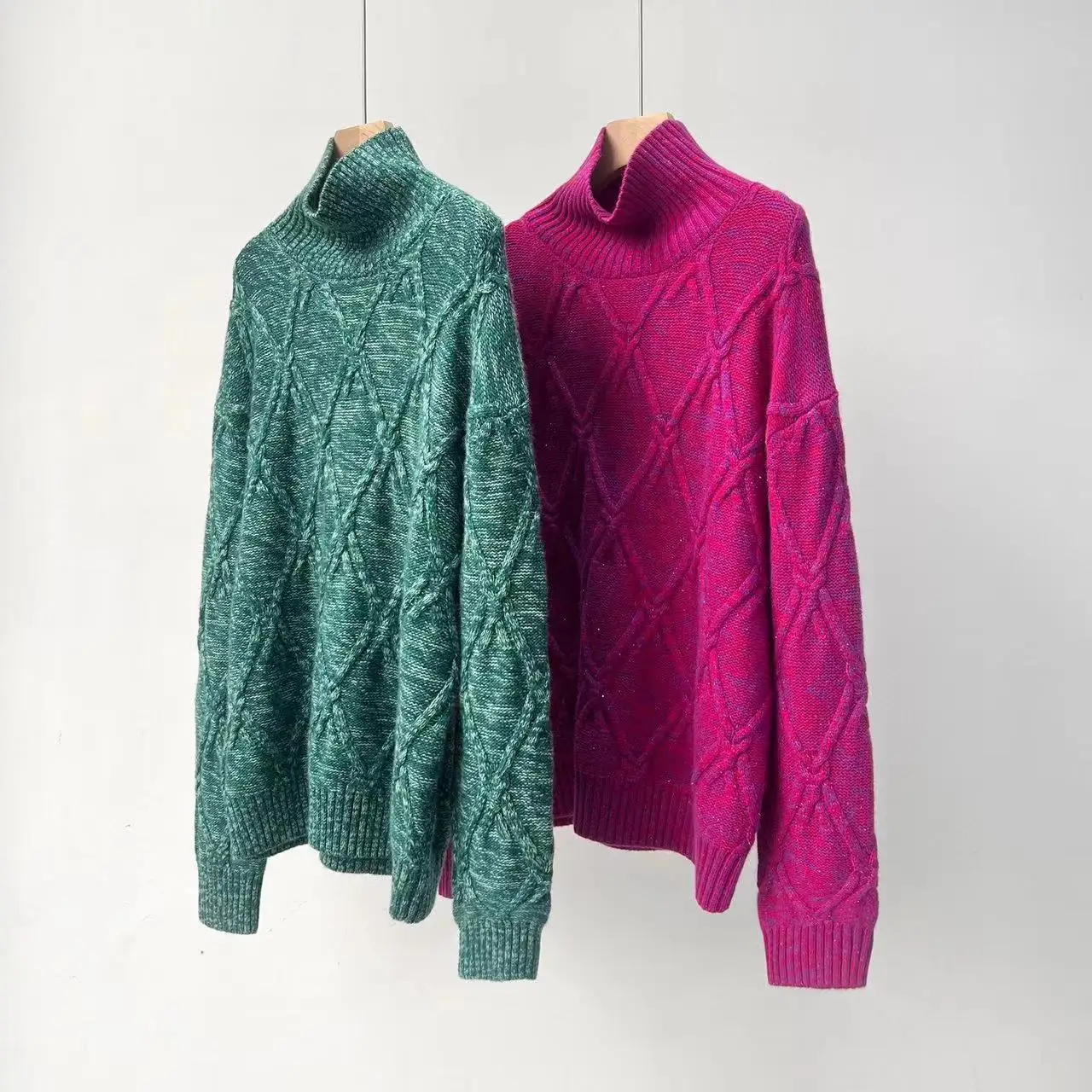 

High Quality Runway Design Plaid Jacquard Sweater Women 2022 Summer Knitted Femme Pullover Long Sleeves Cashmere Sweater