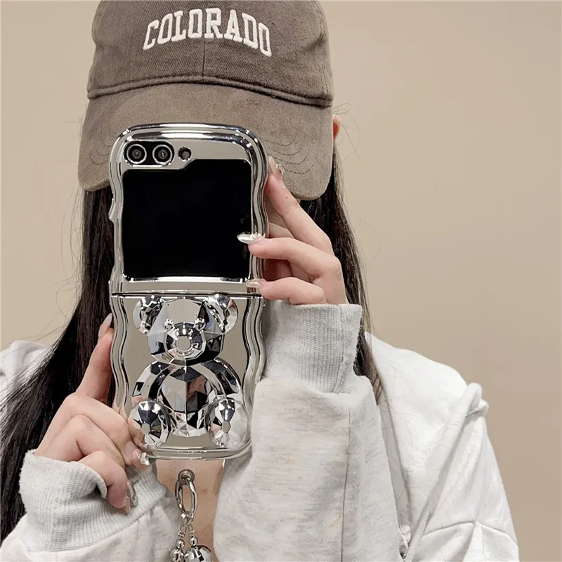 

Z Flip 5 Case Luxury Electroplated 3D Bear Stand Holder Strap Cover for Samsung Galaxy z Flip 3 Chain Hook Holder Phone Cases