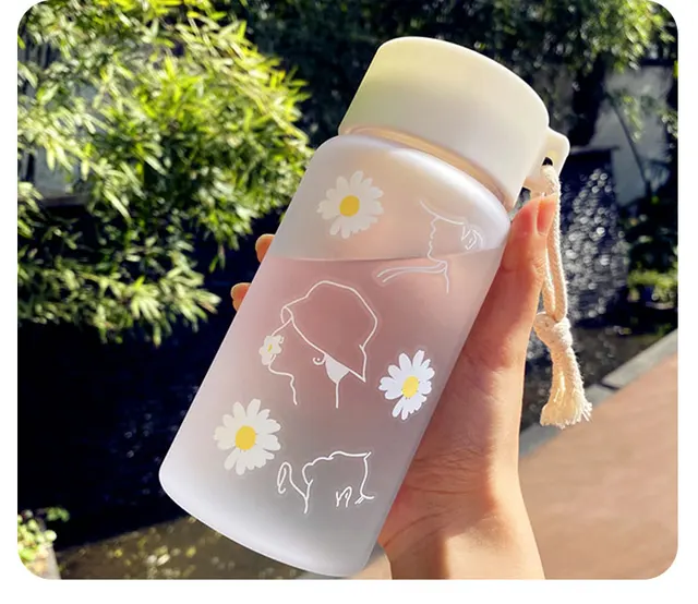 4pcs Matte Finish Large Mouth Daisy Design Plastic Water Bottle With Rope  Handle, Summer Trendy Portable Drinking Bottle For Girls