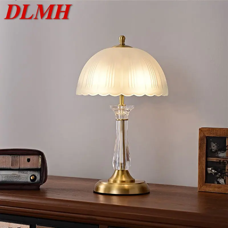 

DLMH Modern Brass Table Lamp LED Creative Luxury Fashion Crystal Copper Desk Light for Home Living Room Bedroom Decor