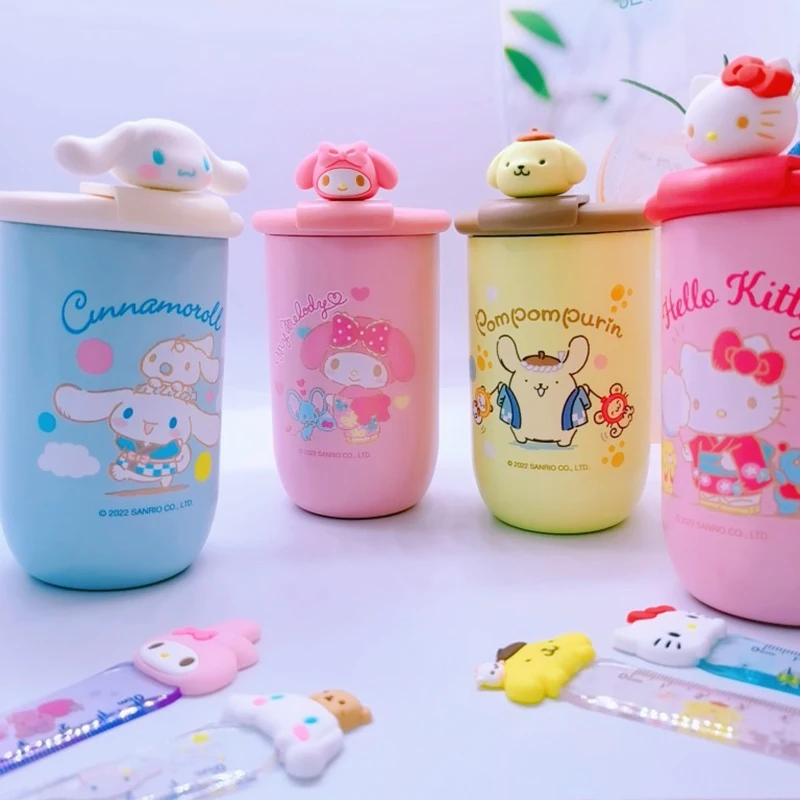 

Кофейная кружка Sanrios с крышкой, 380 мл, милая кружка Hello Kitty Melody Cinnamoroll из нержавеющей стали, многоразовая дорожная кружка, бутылка для воды, посуда для напитков