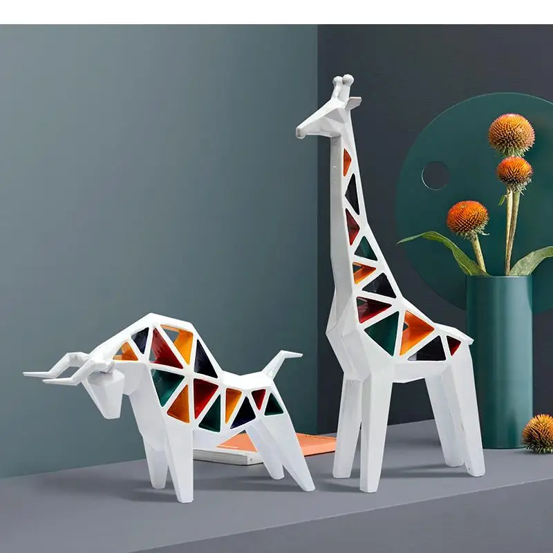 

Abstract Simulation Animal Statue Hollow Geometric Color Resin Animal Statue Crafts Giraffe Elephant Home Decoration Accessories