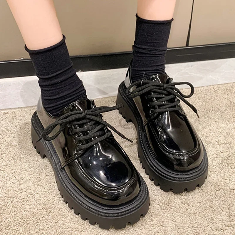Women Oxford shoes Chunky platform Non-slip Lace-up Flats Thick bottom Patent leather Gothic shoes