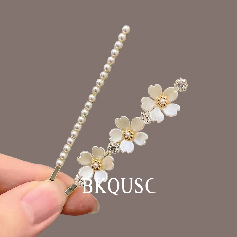 Rhinestone Flower Woman's Hairpins Elegant Metal Hair Clip Hair Accessories Girl's Fashion Butterfly Women Barrettes Hairpin