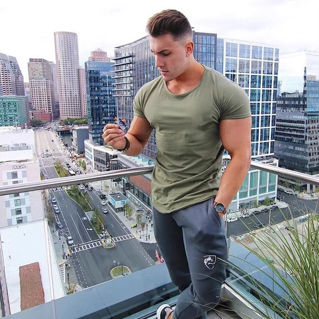 Short Sleeved Cotton Round Neck Men's Fitness T Shirt - Image 6
