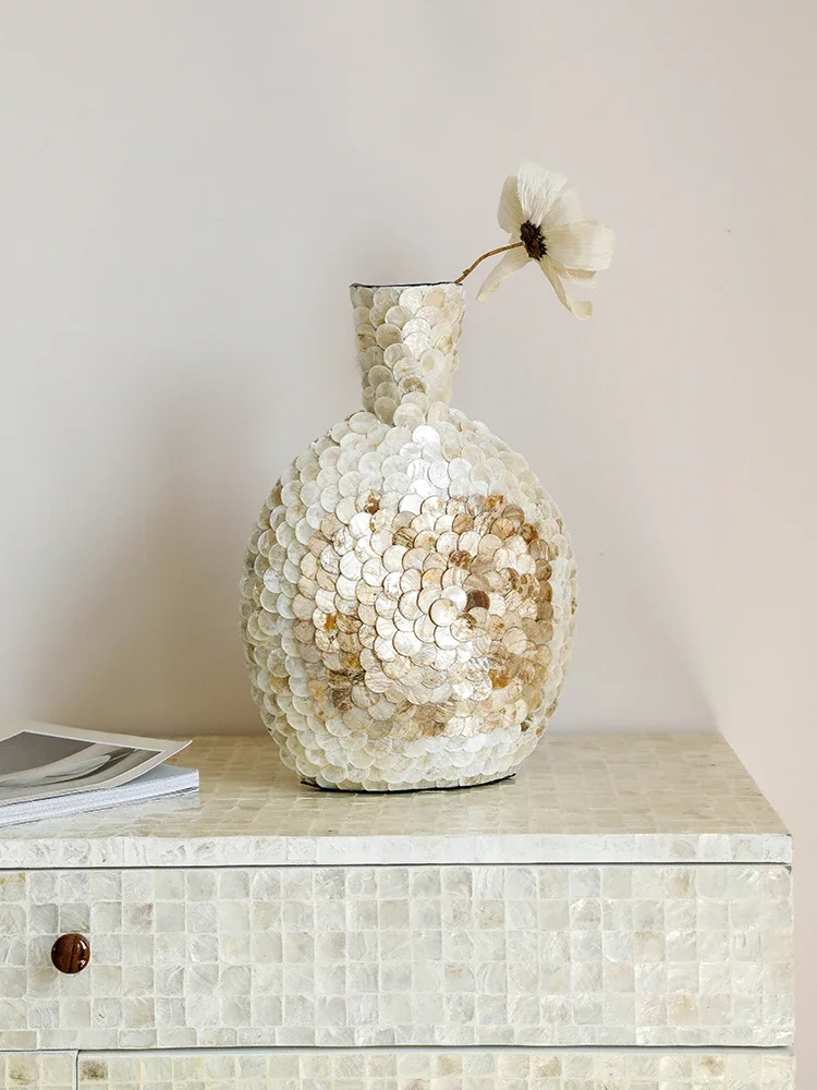 Modern French Light Luxury Art Vase, Golden Shell