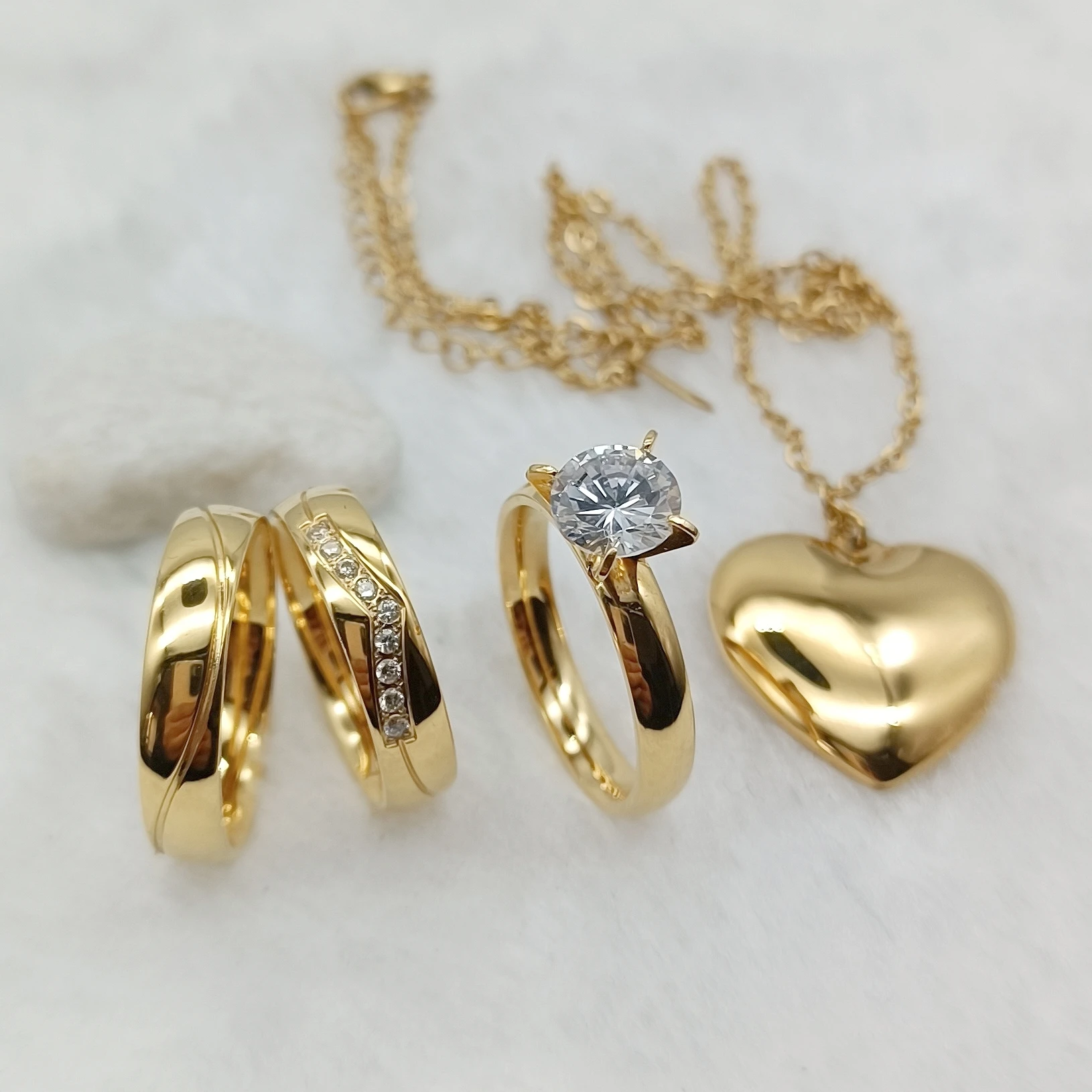 

Designer Original Wedding Rings Wholesale Promise Couples Ring Engagement Jewelry Sets 18k Gold Plated Pendant Necklace