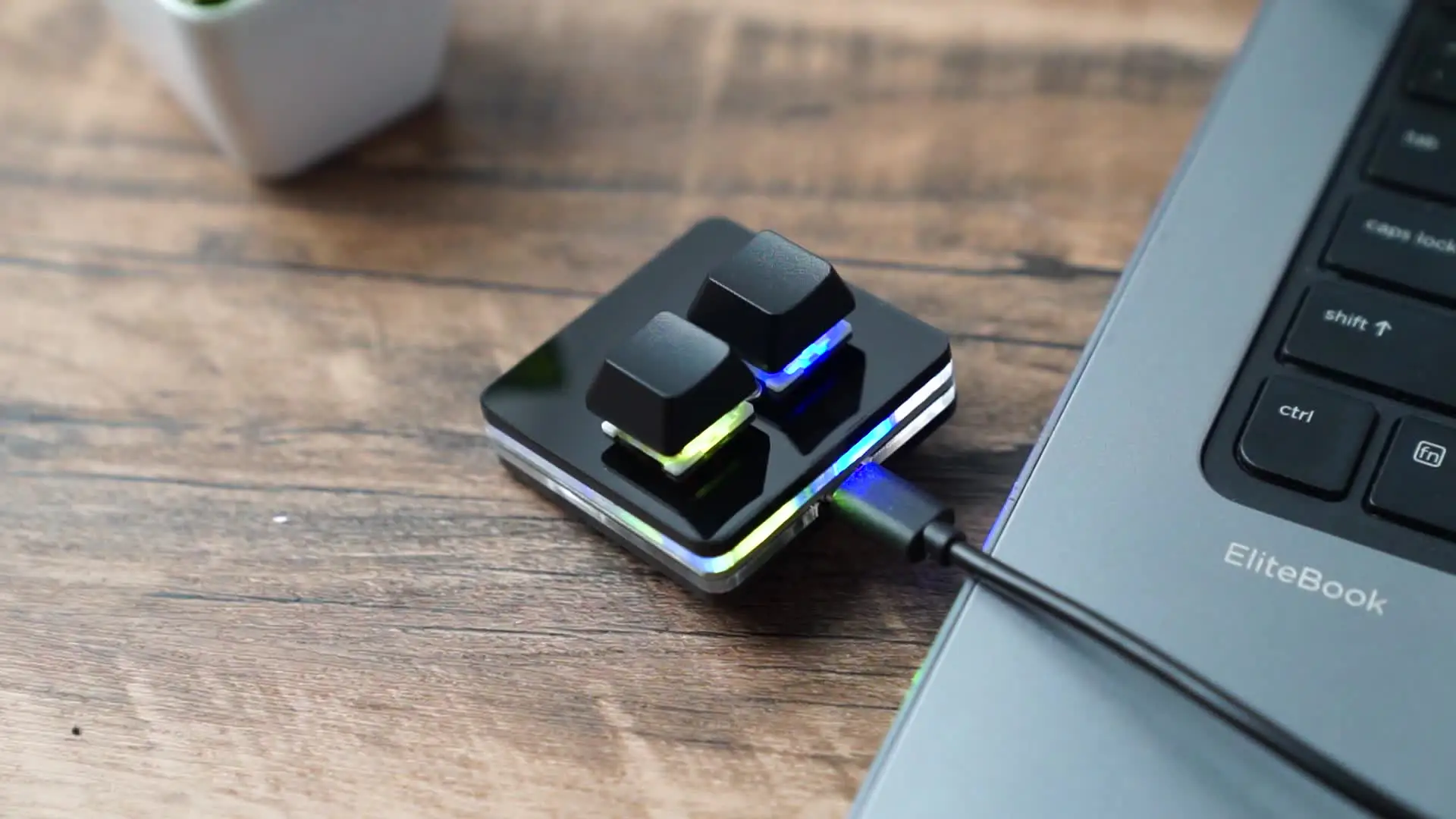 12 Toetsen USB Macro Mechanisch Toetsenbord, Draagbaar Doe-het-zelf Programmeerbaar Gaming-toetsenbord Mini Eenhandig Mechanisch Gaming-toetsenbord OSU-toetsenbord met 2 Knoppen