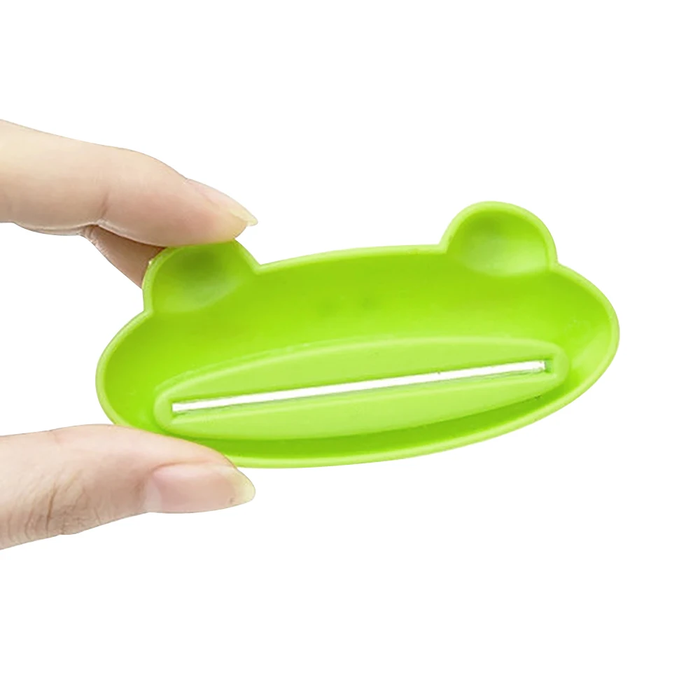 1Pcs Cartoon Animal Frog Panda Powder Pig Multipurpose Extruder Lazy Cosmetics Facial Cleanser Manual Toothpaste Extruder 3