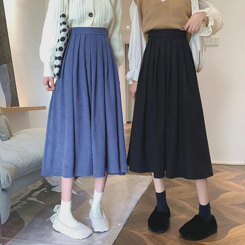 elegante, estilo universitário, saia midi, linha A