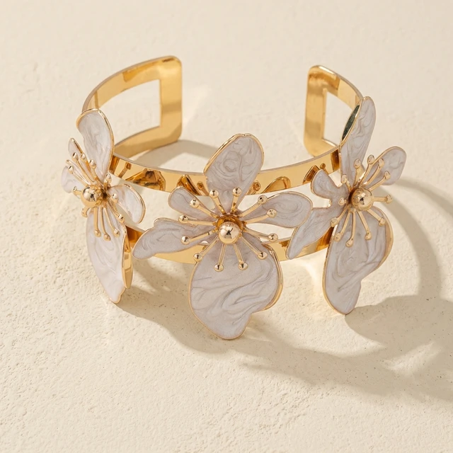 Bracelet ouvert à grande fleur bohème pour femmes, bracelet floral imposant, bijoux de plage d'été, cadeau de mariage 1