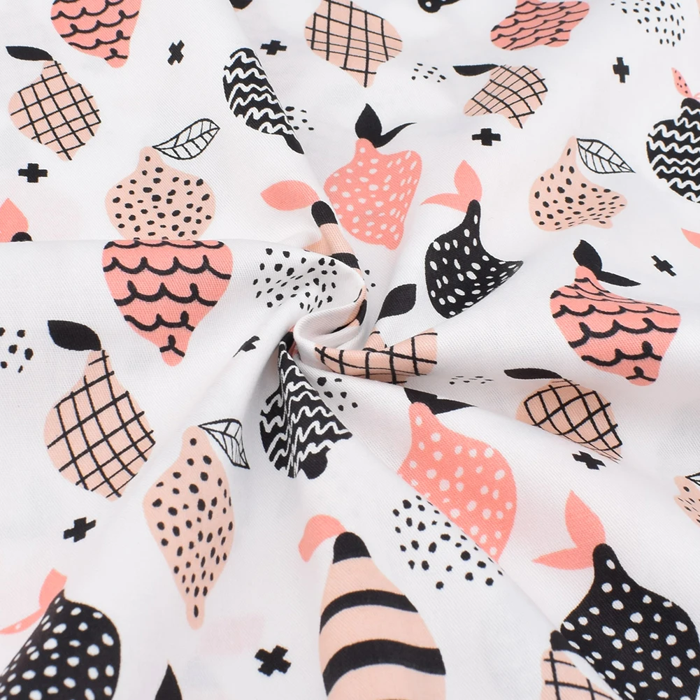 Chainho,Printed Twill Weave Cotton Fabric,Patchwork Cloth,DIY Sewing Material,Quilting Home Textiles, Pink Cartoon Series,CC379