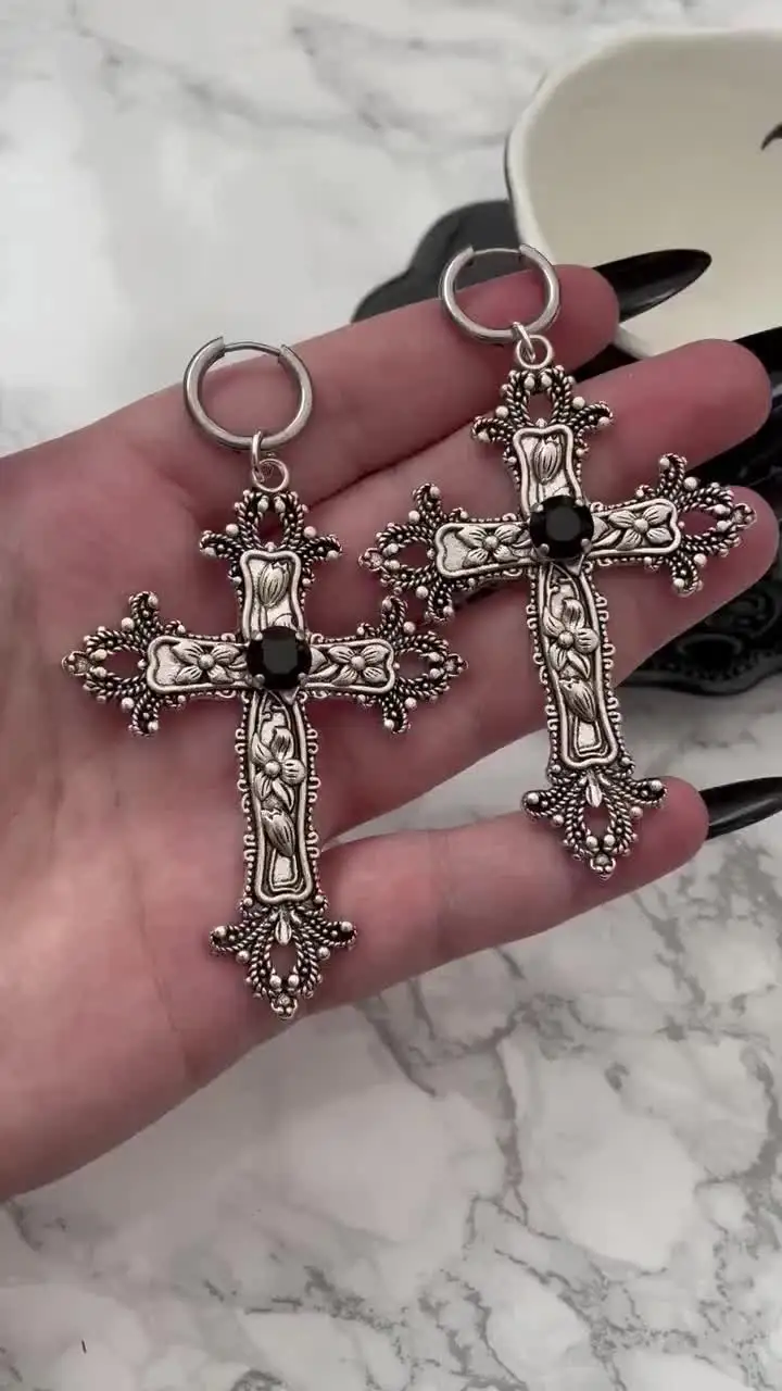 Crocifisso Scuro E Corpo Di Cristo Argento Myriam