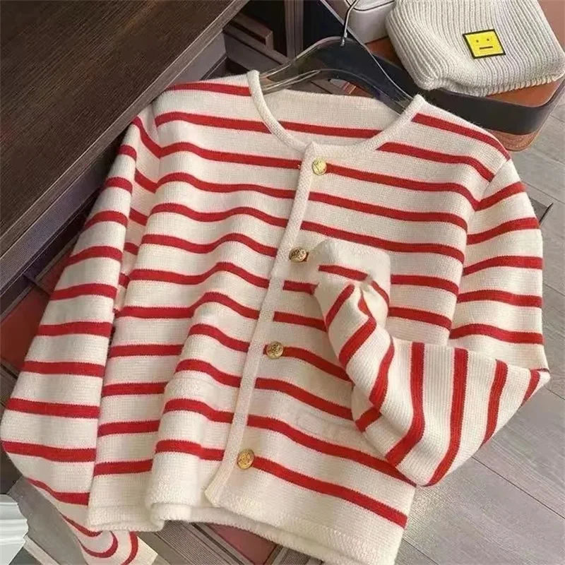 

The Same Black And White Striped Small Fragrant Wind Knitted Loose Cardigan Womens New Autumn And Winter Wear Short Sweater Coat