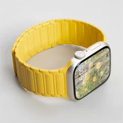 Magnetic Silicone Strap for Smartwatches - Stylish and Durable Design (Sunny)