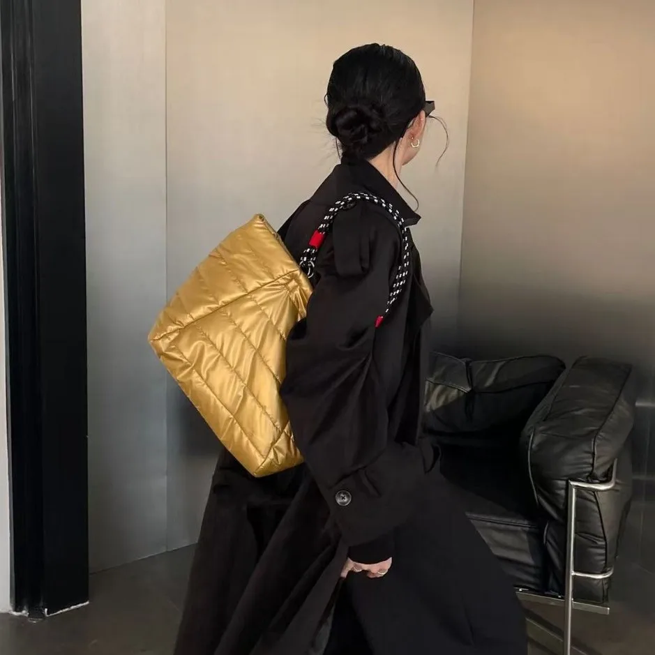 High Quality Winter Large Capacity Tote Fashion Feather Padded Handbag Women Underarm Bag Quilted Solid Color Shoulder Bag