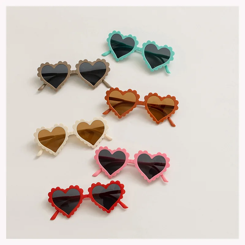 Heart Shaped Sunglasses For Children Boys Girls UV400 Sunglassese Outdoor Cute Cartoon Eyewear for Kids children sunglasses