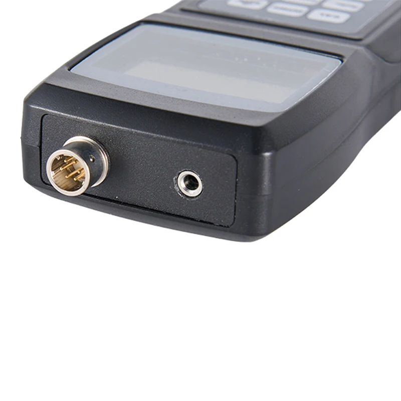 SRT-6200S Surface Roughness Tester used in production site to measure surface roughness of various machinery-processed parts.
