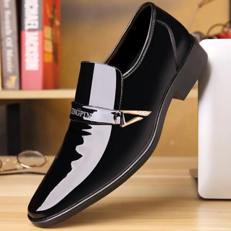 Spring Autumn Men's New Leather Shoes Casual Patent Leather Oxford footwear Moccasin Fashion business shoes Trend non slip Shoe