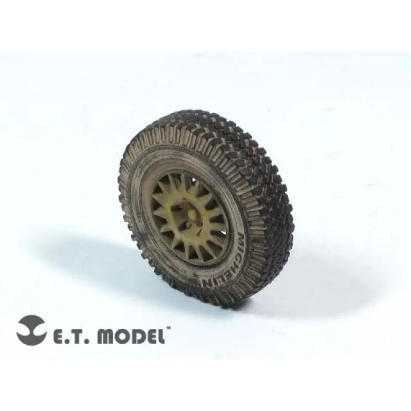 

E.T. Модель ER35-029 1/35 Британский защитник XD Wolf W.M.I.K тяжелые дорожные колеса Тип 3 для комплекта TRUMPETER