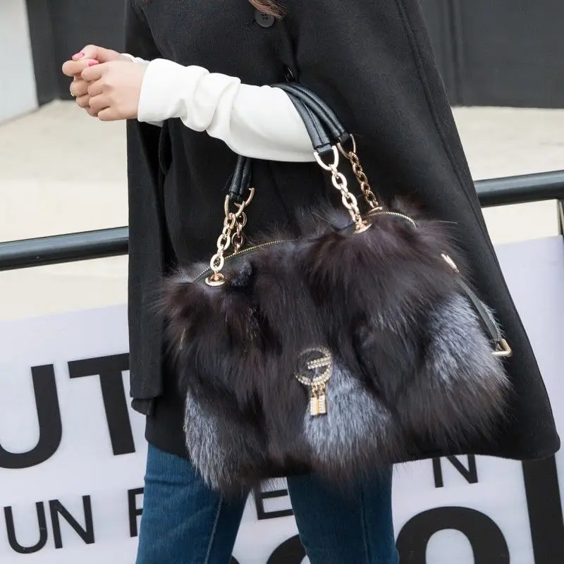 

Luxury Noble Colorful Plush Fox Fur Grass Women's Handbag Autumn And Winter New Fashion Trend Women's Crossbody Shoulder Bag New