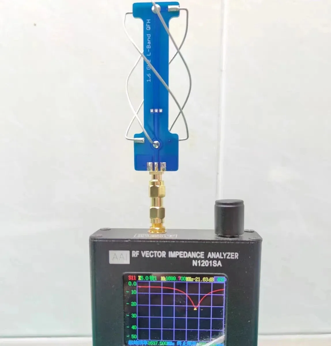 1.6GHz 1.7GHz L-Band QHF-Antenna Four-arm Helical Antenna Aerospace Meteorology Positioning Relay Antenna helical antenna