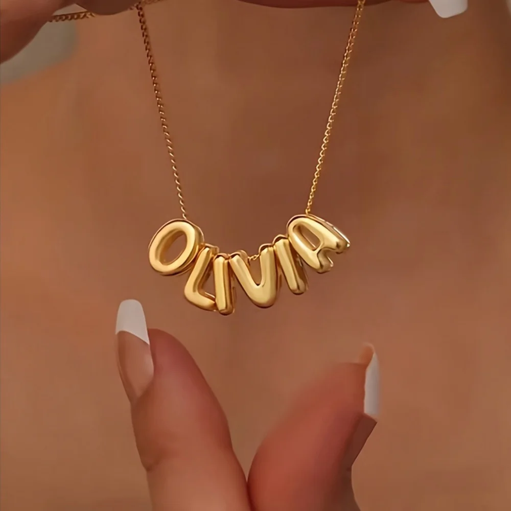 Détail du pendentif lettre ballon 3D