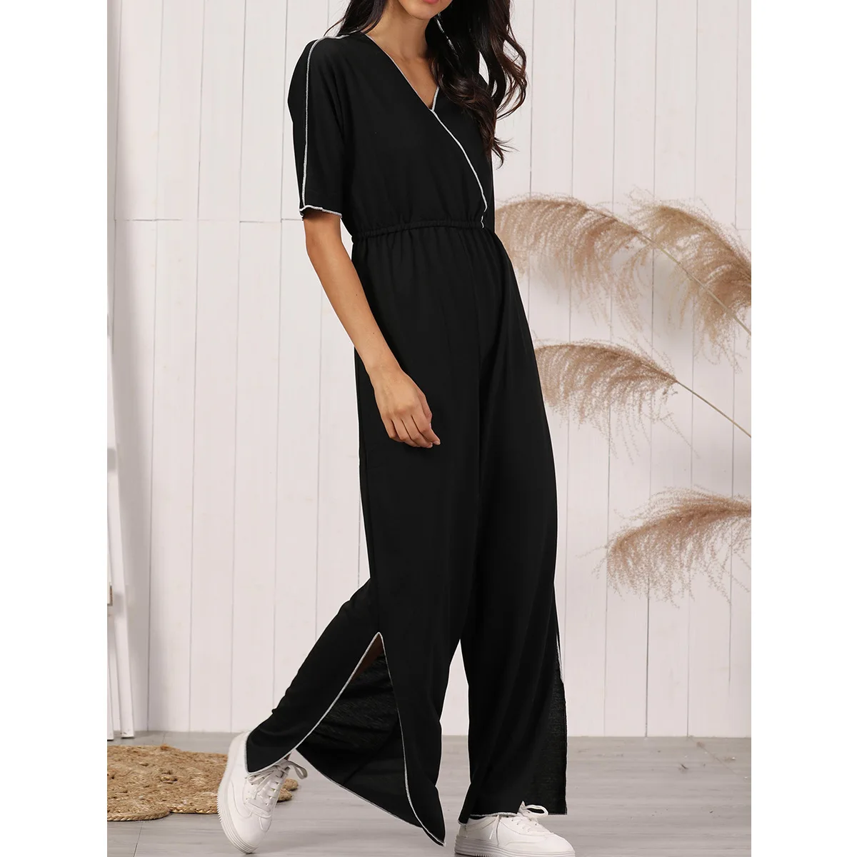 Рисунок 2 - Укороченные пижамные комплекты с черными трубами