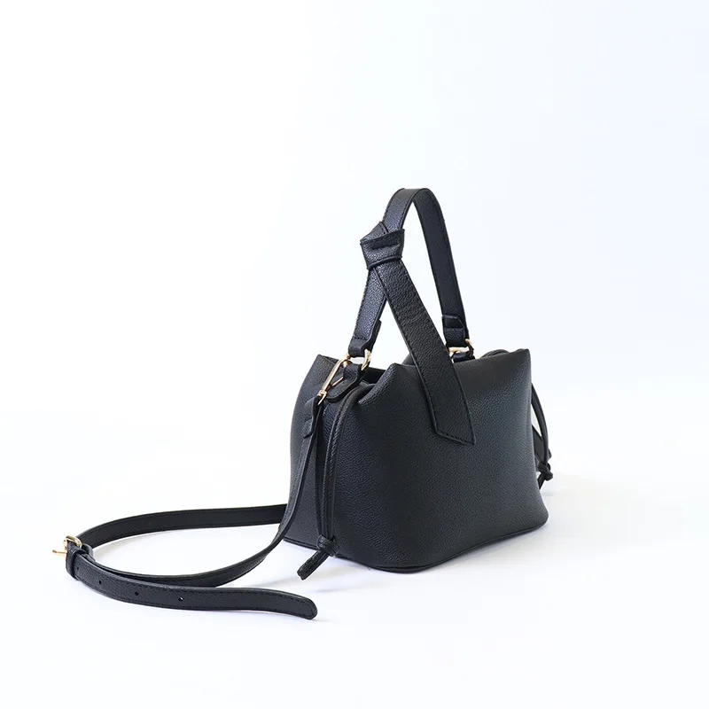 Korean Style Simple Texture Bucket Bag New Casual Personality Crossbody Bag Large Capacity Commuter Shoulder Bag for Women