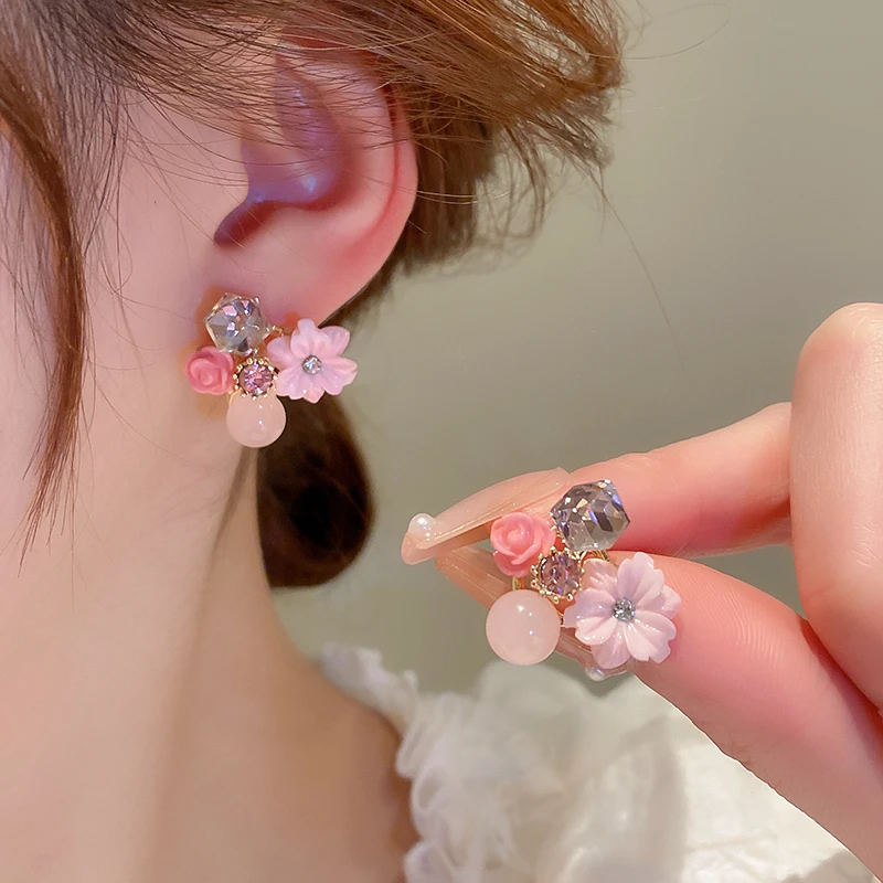 Side Profile of the Geometric Stud Earrings