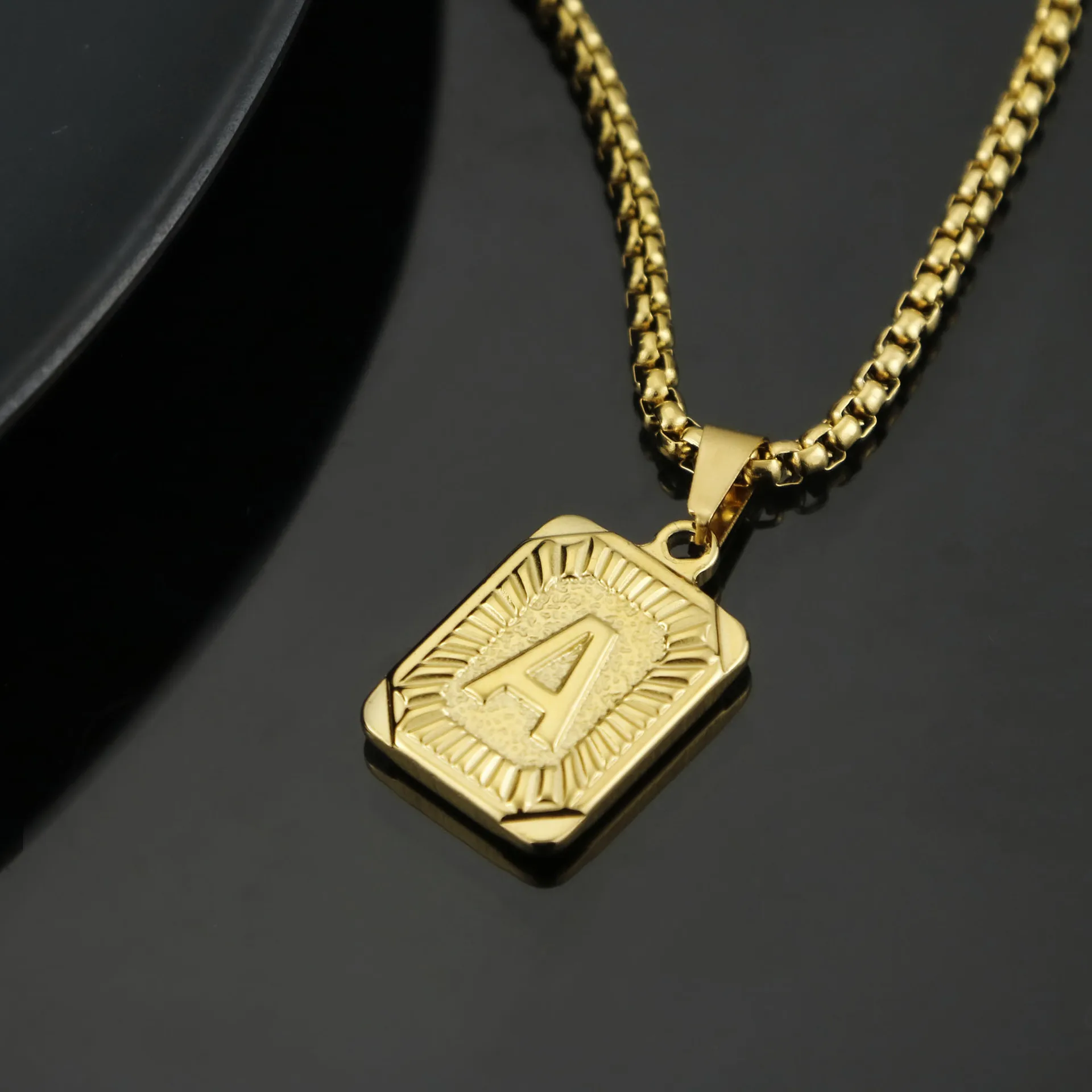 A-Z Letter Charm Pendant Necklace For Men Women Gold Plated Stainless Steel Fashion Corn Chain Necklaces Jewelry Gifts Dropship trophies silicone resin mold for keychain jewelry making diy pendant charm mold dropship