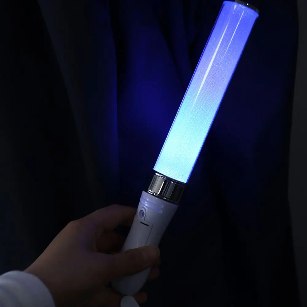 파티 용품 15가지 색상 변경 가능 LED 라이트 스틱 창의적인 다채로운 분위기 램프 휴대용 깜박이는 스틱 파티 콘서트