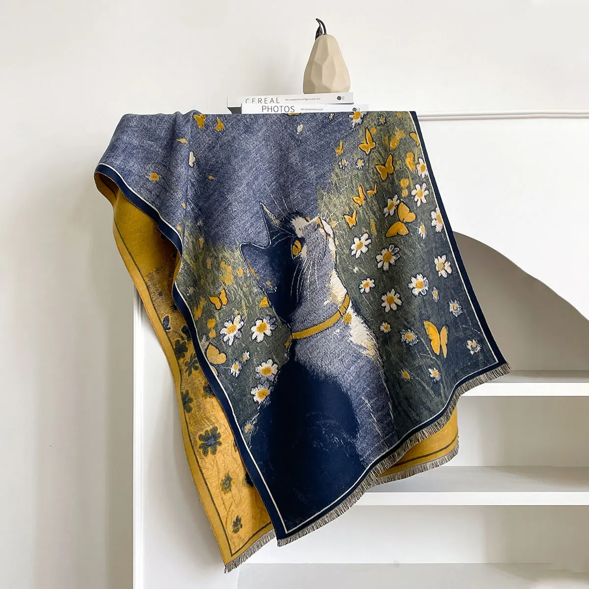 2025 Elegant Cute Cat Painting Cashmere Scarf for Women Warm Winter Pashmina Shawl Foulard Femme Blanket Scarves Wraps