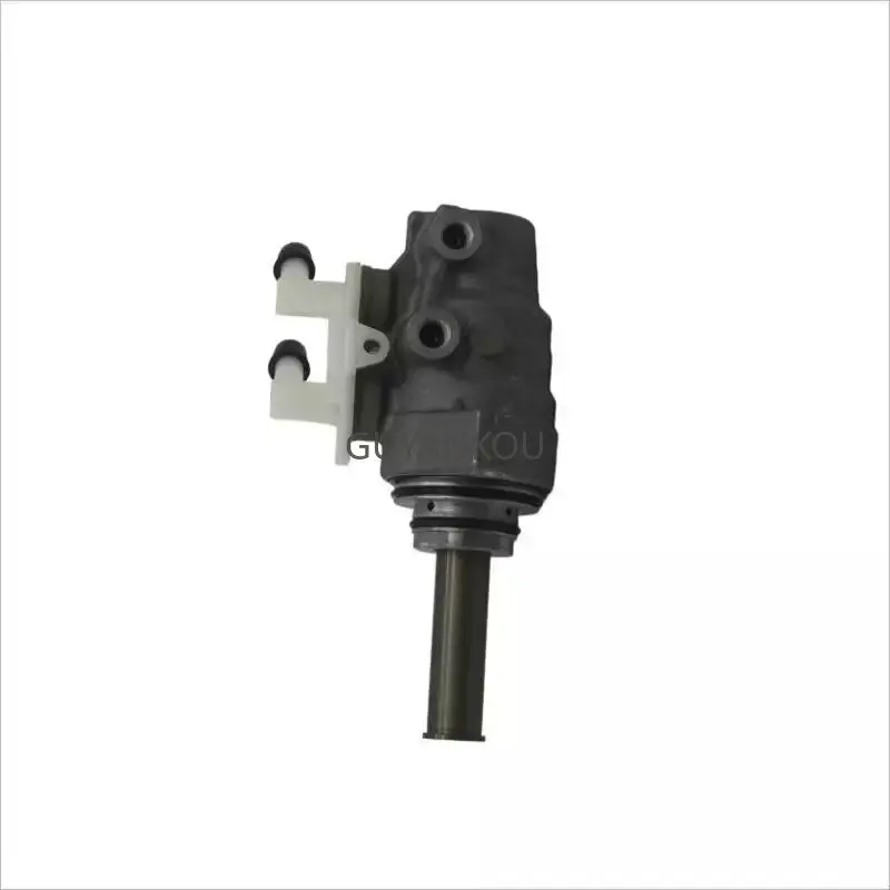 Brake Master Cylinder 47207-08010 For Toyota Sienna 2004-2006 3.3L