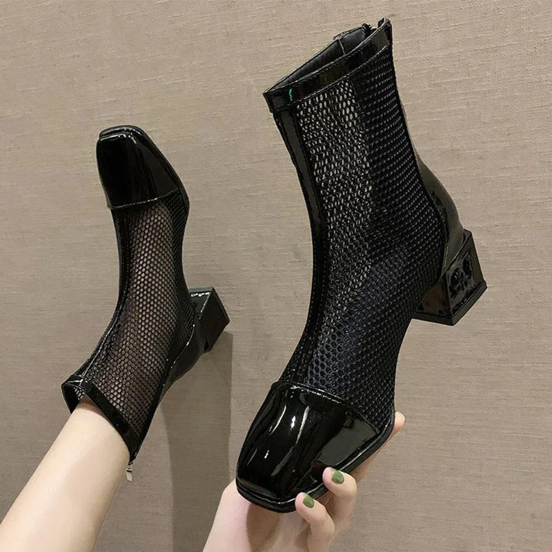 

Удобные сетчатые дышащие женские модные ботинки, летние женские ботинки с квадратным носком и украшением в стиле ретро, женские современные ботинки, новинка 2022